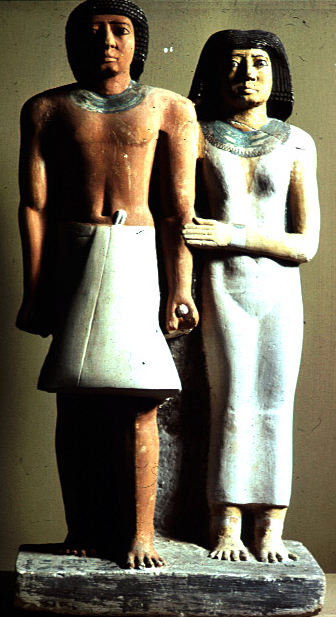 menkaure and khamerernebty statue